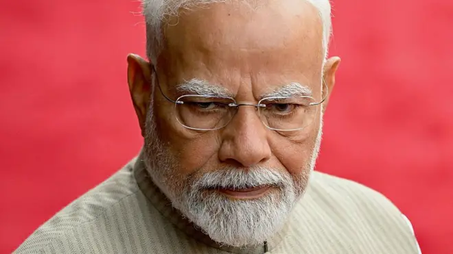 नरेंद्र मोदी 