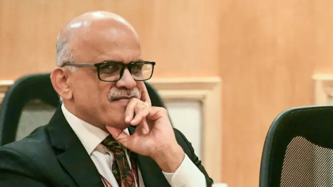 सदानंद दाते सद्य स्थितीत NIA चे पोलीस महासंचालक (DG) आहेत. 