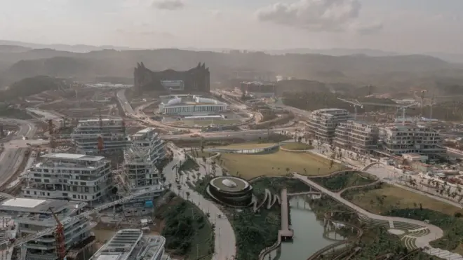 도시 개발이 진행 중인 누산타라 전경