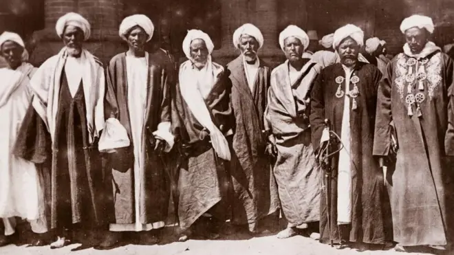 صورة تعود لعام 1906 لمجموعة من شيوخ كردفان