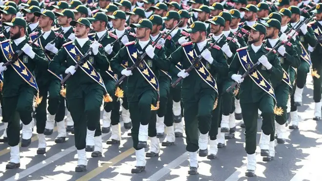 رژه نیروهای سپاه