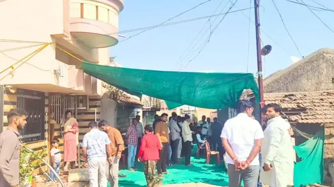 शौर्यचं घर