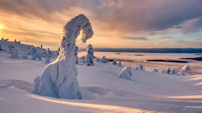 आर्क्टिक रशियातलं एक दृश्य