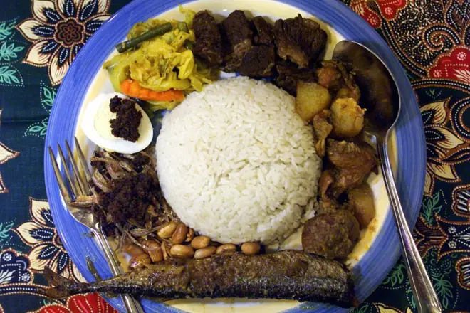 Nasi Lemak at Singapore and Malaysian Restaurant in Rosemead. (Photo by Gina Ferazzi/Los Angeles Times via Getty Images)