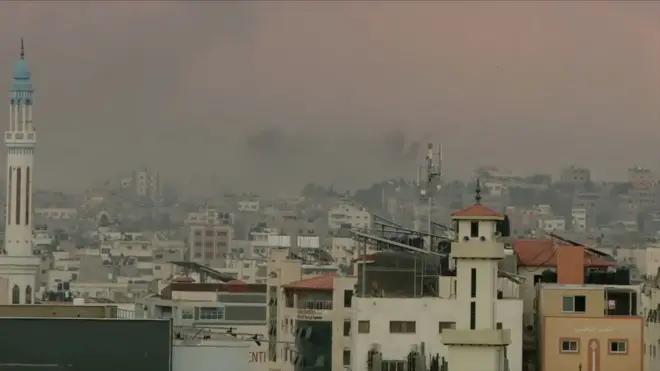 بعد إعلانها الحرب، إسرائيل تقصف مخيم جباليا