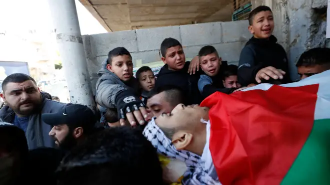 قتل محمد عامر برصاص قوة إسرائيلية خاصة في مخيم بلاطة