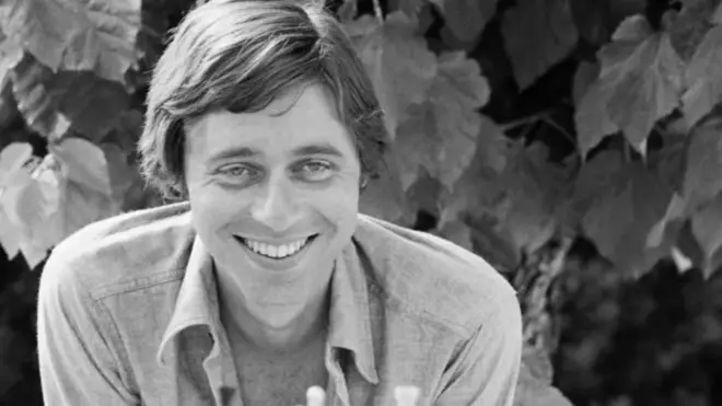 فرانسیسی میگزین 'لے ایکسپریس' (L'Express) کے ممتاز سابق ایڈیٹر فلپ گرمباچ 35 سال تک روسی خفیہ ایجنسی کے جی بی (KGB) کے جاسوس تھے