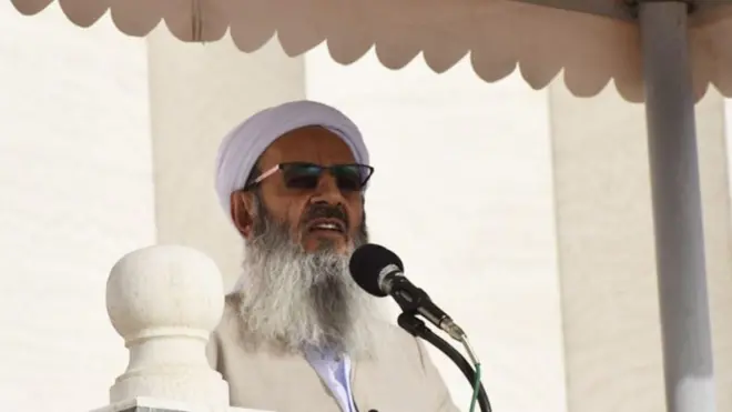 م﻿ولوی عبدالحمید گفته «خیزش‌های اخیر کشور که بیشتر توسط زنان صورت گرفته است، نتیجۀ نارضایتی زنان از تبعیض و نابرابری و عملکرد خشن ماست»