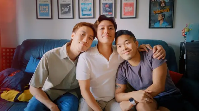 삼자연애 중인 태국 남성 3명