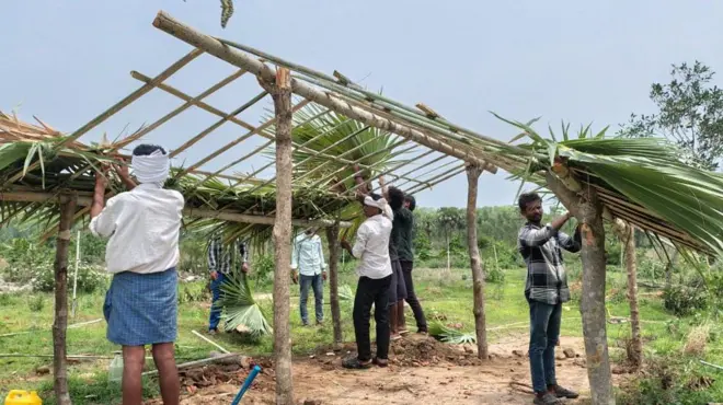 కన్వాల్ టైగర్ రిజర్వ్, ఆదివాసీలు