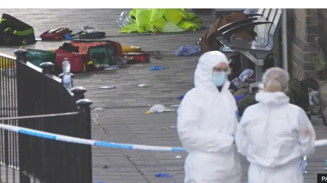 Awon obinrin meji ti won dira nibudo iṣẹlẹ