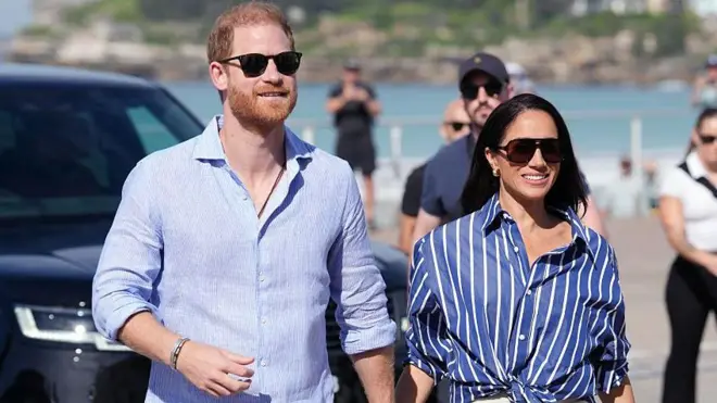 La pareja se mudará próximamente con sus hijos a Reino Unido.