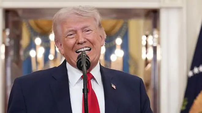 डोनाल्ड ट्रंप