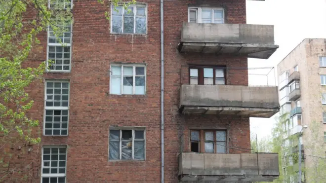 Дома на Лодочной выглядят ветхими - жильцы подтверждают, что добиваются расселения уже 15 лет