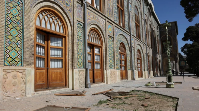 оштећења палате видљива споља