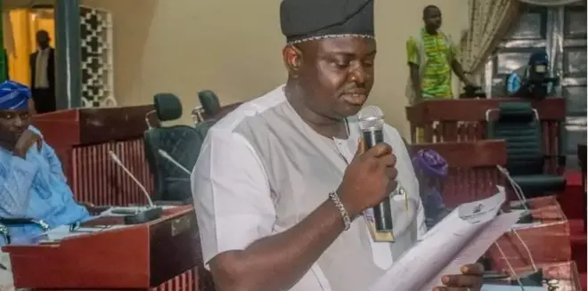 Àwòrán amofinb Segun Popoola