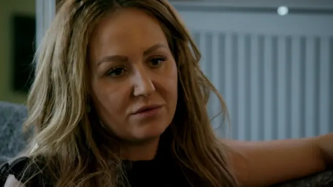 Dört çocuk annesi Victoria, haftalık kazancının 2 bin sterlinden 200 sterline düştüğünü söylüyor