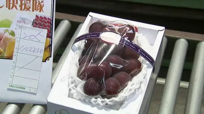 Cada una de estas uvas cuesta US$360.