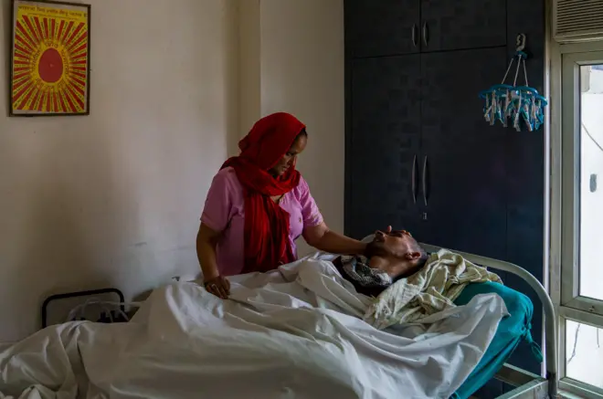 Aworan Nirmala Rana ati ọmọ rẹ, Harish