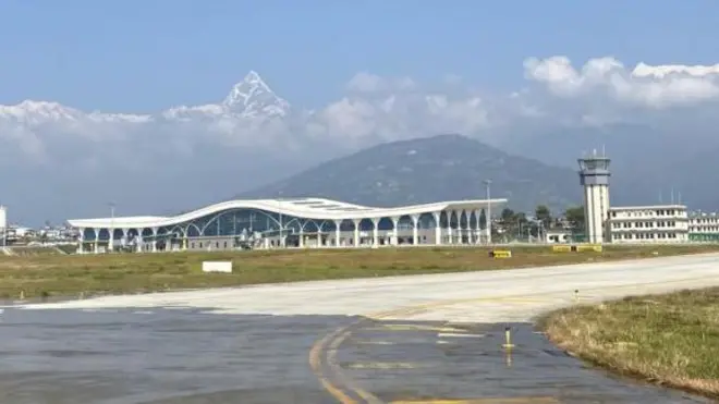 विमानस्थल 