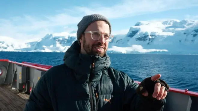 Антон Птушкін, кадр з фільму Антарктида