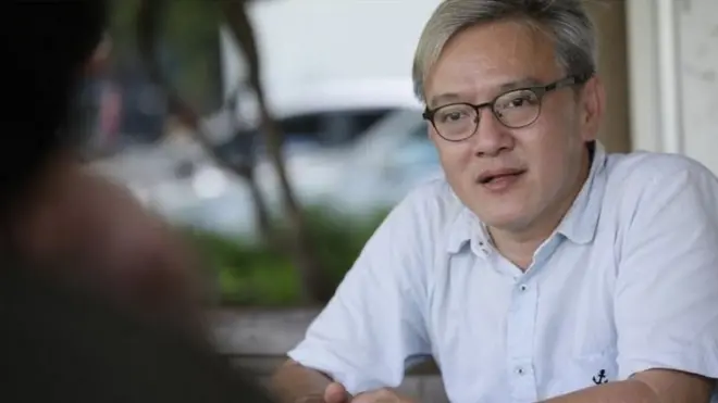 ผศ.ดร. ณัฐพล ใจจริง "จำเลยที่ 1" ในคดีนี้ปัจจุบันเป็นรองคณบดีฝ่ายกิจการนักศึกษา คณะมนุษยศาสตร์และสังคมศาสตร์ มหาวิทยาลัยราชภัฏสวนสุนันทา