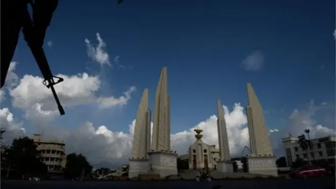 อนุสาวรีย์ประชาธิปไตย