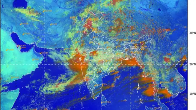 ગુજરાતમાં ભારેથી અતિભારે વરસાદની આગાહી : જાણો આજે કયા-કયા જિલ્લાઓમાં પડશે ભારે વરસાદ