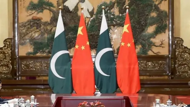 چین د پاکستان اتومي انرژۍ، لویو لارو او اوبو بندونو په ګډون ګڼ شمېر پروژو کې پانګونه کړې.