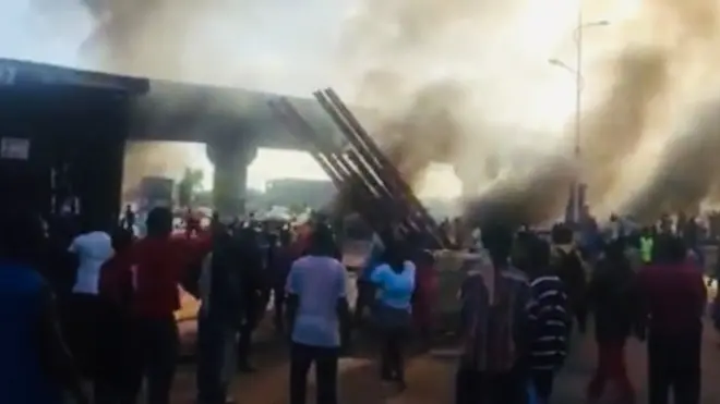 Protesters for Adenta