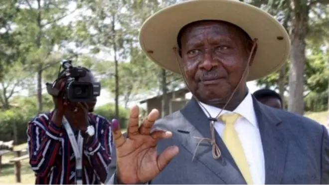 Amesema kuwa Uganda imekabiliana na changamoto mbaya za kiusalama kuliko tisho kutoka kwa wahalifu wanaotumia pikipiki maarufu kama boda boda.