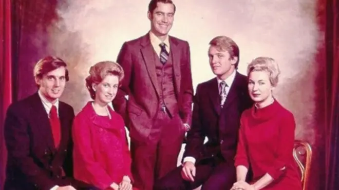 صورة لأشقاء ترامب، (من اليمين): ماريان، دونالد، فريد، إليزابيث، روبرت