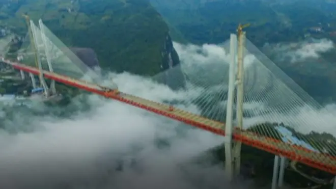 السلطات الصينية تفتتح الخميس 29 ديسمبر /كانون الأول أعلى جسر في العالم.