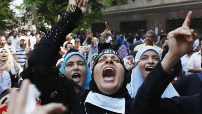 نساء عربيات يطالبن بمزيد من الحريات