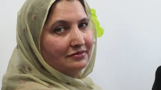 Ibunda Malala Yousafzai, Toor Pekai jarang muncul di depan umum.