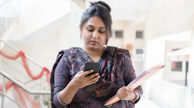 వివాహిత స్త్రీ, ఆర్థిక సాధికారికత 