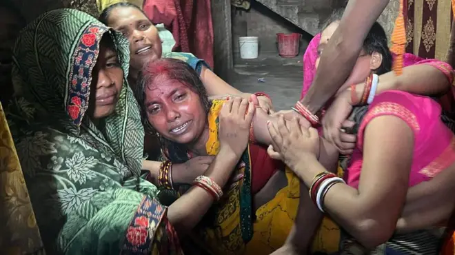 मृतक राकेश की पत्नी सुंदरवा