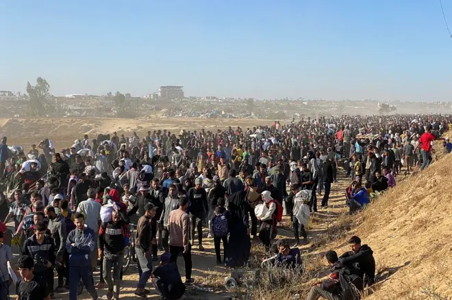 لماذا يتعرض الفلسطينيون من طالبي المساعدات الإنسانية للقتل؟