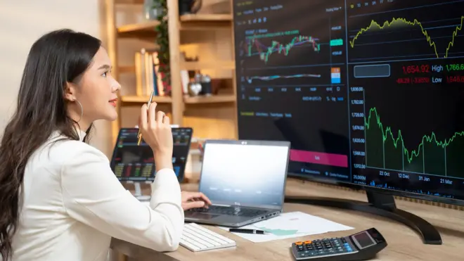 kripto para işi yapan kadın