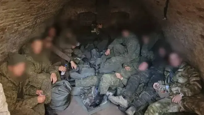 युक्रेनमा युद्ध गर्न नमान्ने सैनिकहरूलाई थुनिएको विवरण प्रकाशित भएको छ