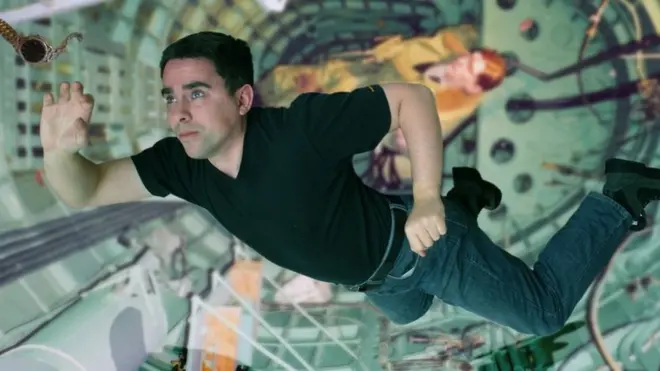 விண்வெளியில் மிதக்கும் சர்வதேச விண்வெளி நிலையம் - என்ன நடக்கிறது?