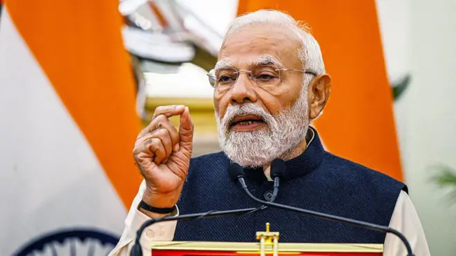 नरेंद्र मोदी