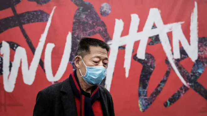 Мужчина в Ухане