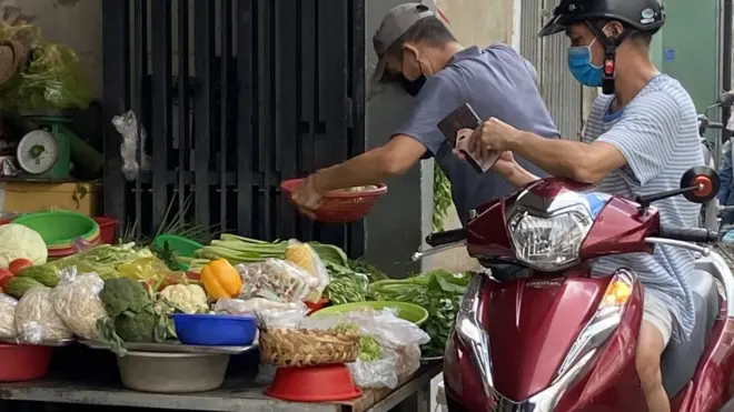 Hoạt động mua bán thực phẩm đã quay trở lại bình thường
