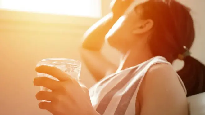 čaša vode po vrelom danu