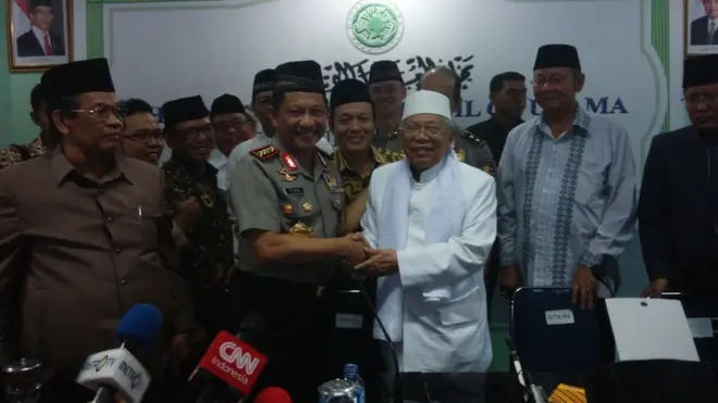 Kapolri menghimbau agar masysrakat tidak terprovikasi isu SARA lewat kasus dugaan penistaan agama oleh Ahok