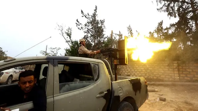 راپورونه ښيي چې په دې جګړه کې لږ تر لږه پنځه سوه او لس تنه وژل شوي دي.