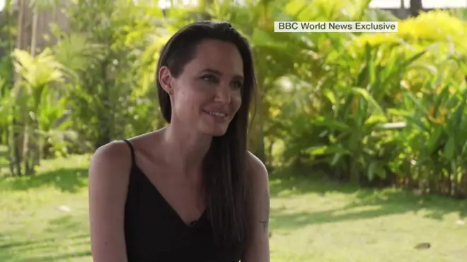 茱莉接受BBC独家采访