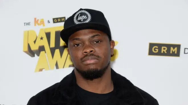 BBC 라디오 DJ로 활동했던 사이드맨은 이번 논란에 항의하며 BBC 라디오에서 자진 하차했다