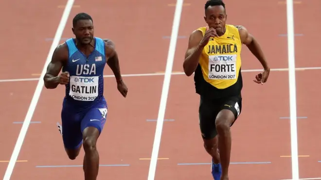 جاستين غاتلين يسارا يحقق ذهبية سباق 100 متر في البطولة